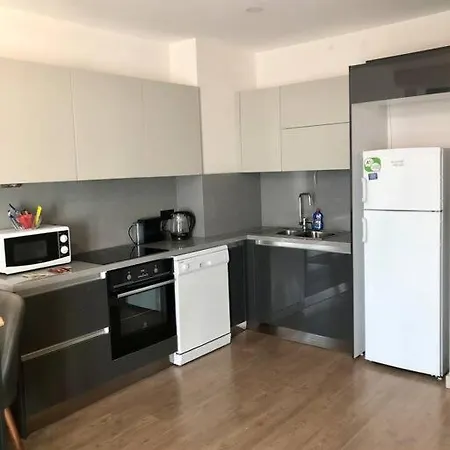 Apartman Luxury Flat With Sea & View - Gym & Parking *