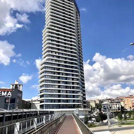 Luxury Flat With Sea & View - Gym & Parking Isztambul