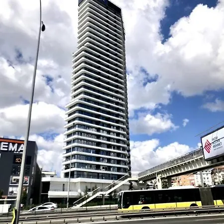 Luxury Flat With Sea & View - Gym & Parking *